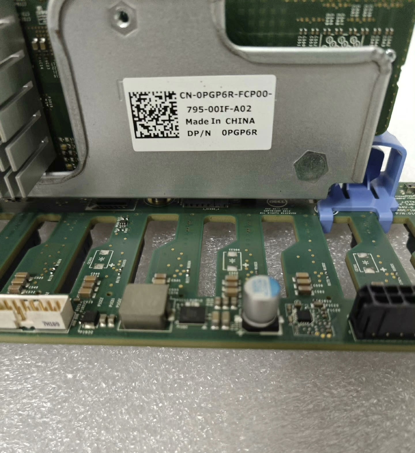 dell poweredge r730xd 1x24 2 5 sata sas hard drive backplane pgp6r 0PGP6R 02