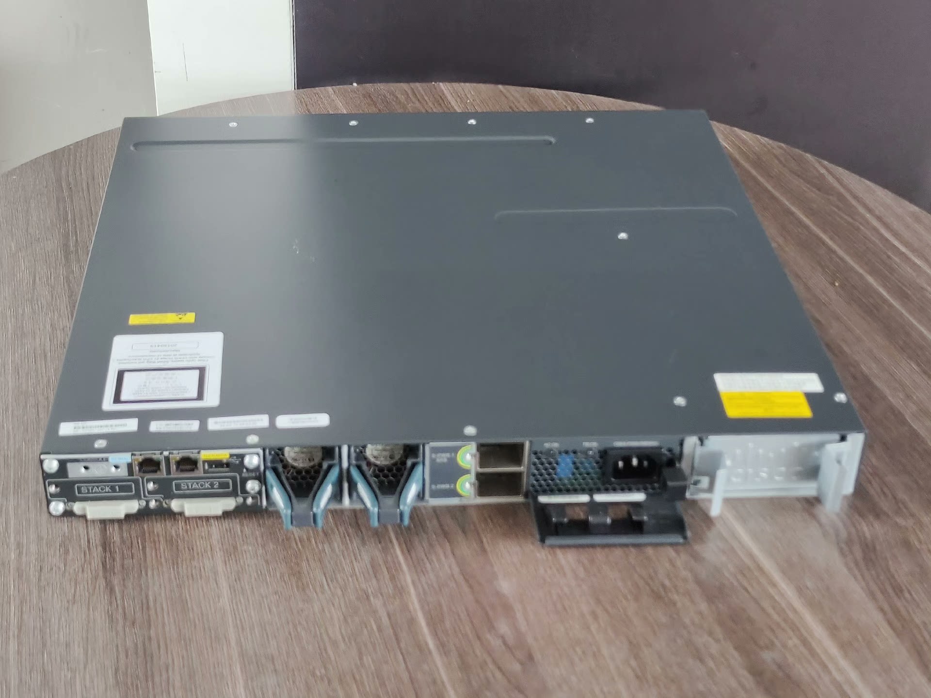 switch cisco ws c3750x 24t s 24 cong giga 1gbps base t 03