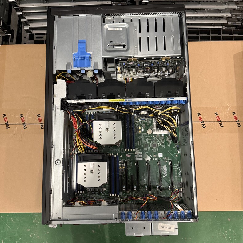 may chu supermicro sys 7048gr tr 4 gpu 03